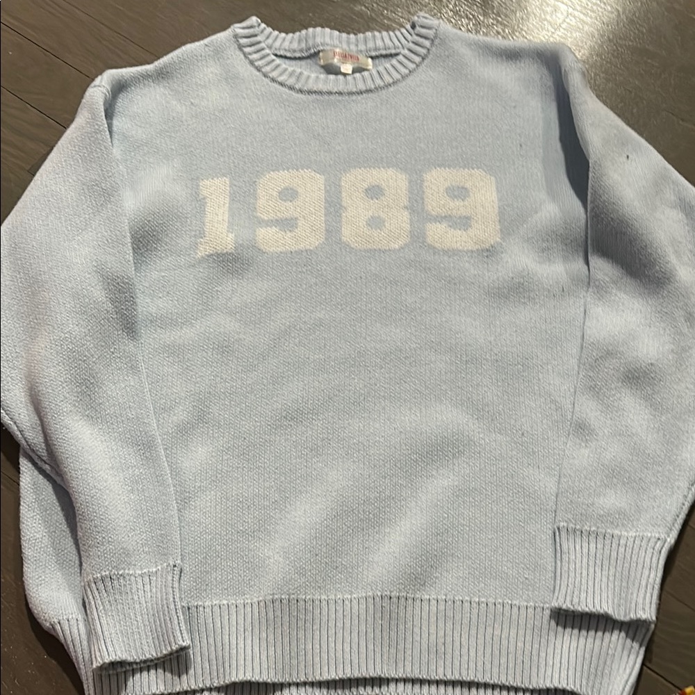 Woman’s Light Blue Sweater